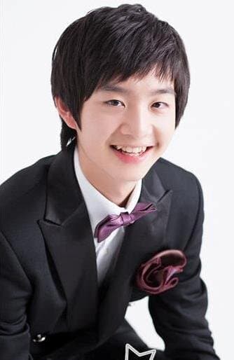 Shin Dong Woo portrait