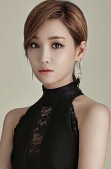 Lee Yoo Ri portrait