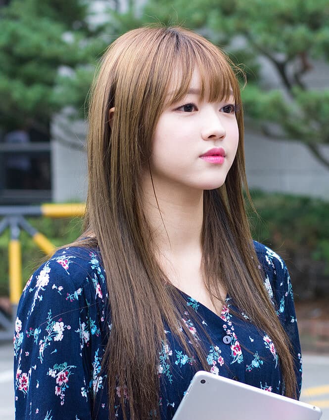 YooA portrait