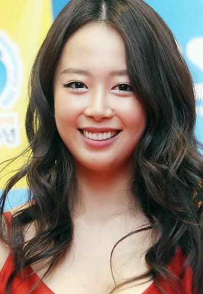 Shin Ji Soo portrait