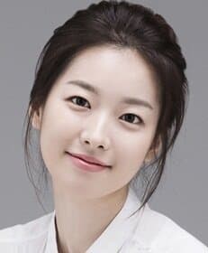 Lee Si A portrait