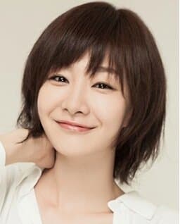 Park Hyo Joo portrait