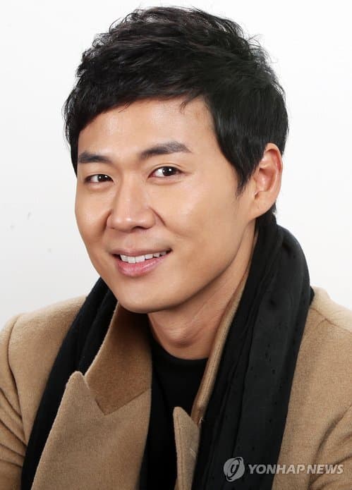 Yun Jung Hoon portrait