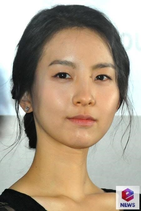 Jang Kyung Ah portrait