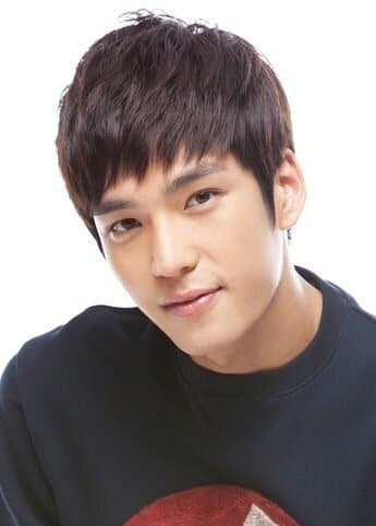 Goo Won portrait