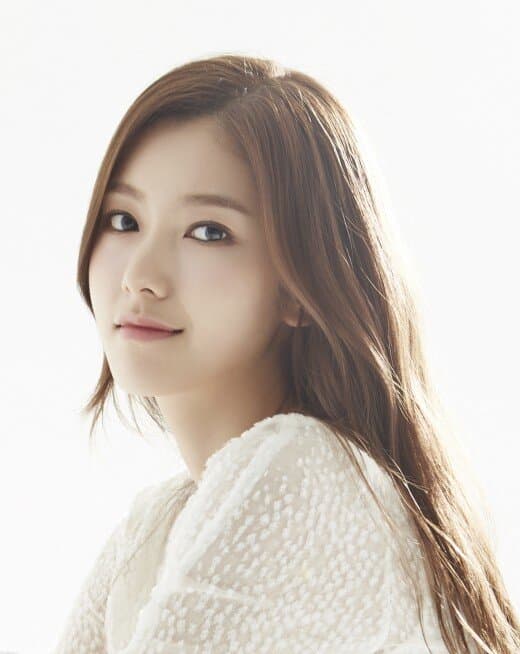Na Hye Mi portrait