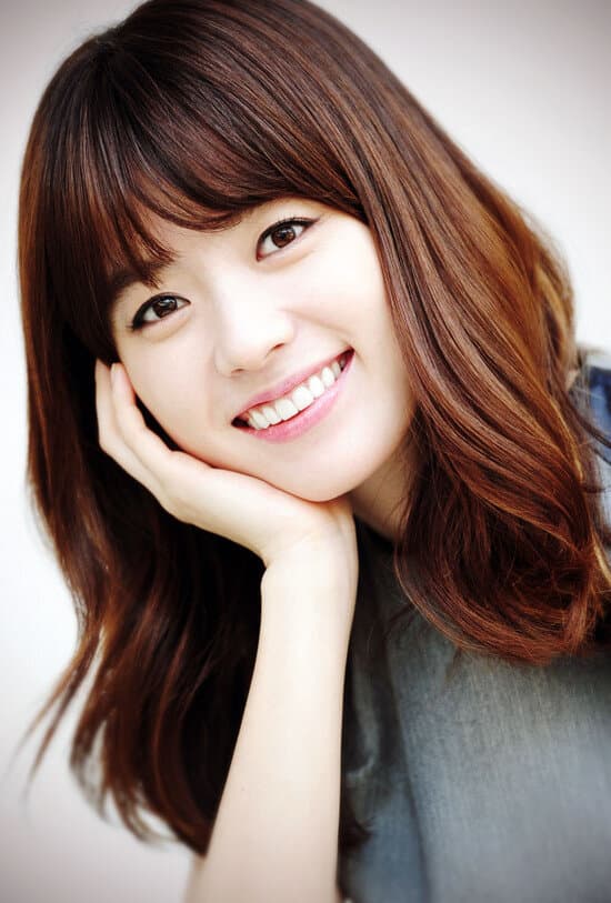 Han Hyo Joo portrait