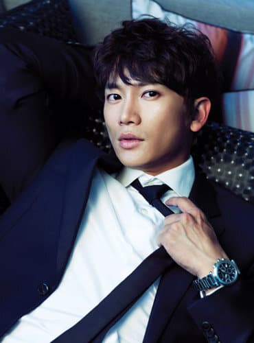 Ji Seong portrait