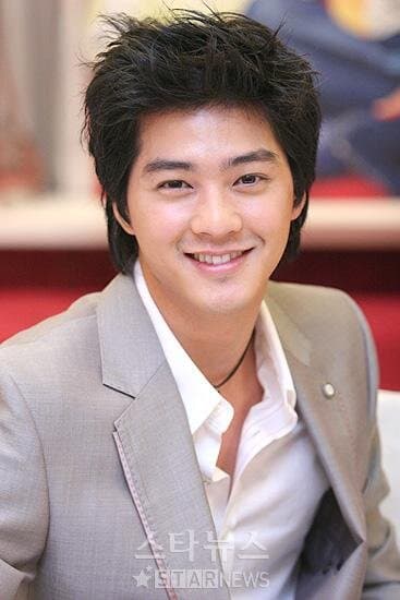 Kim Ji Hoon portrait