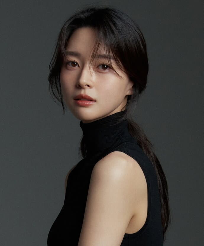 Kwon Na Ra portrait