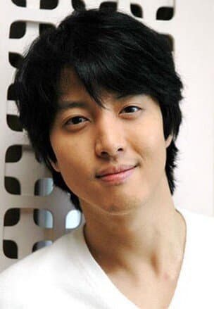 Lee Dong Gun portrait