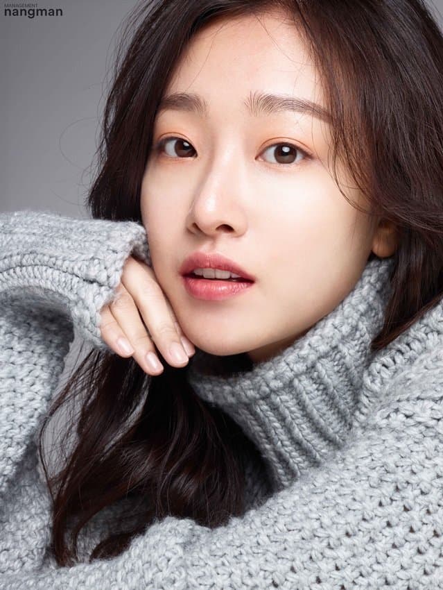 Lee Ha Young portrait