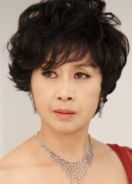 Kim Hye Ok portrait