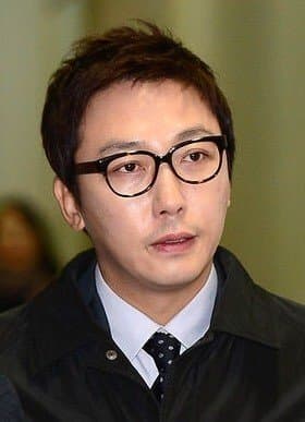 Tak Jae Hoon portrait