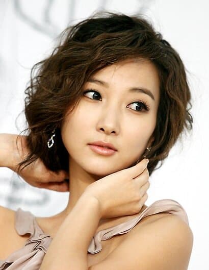 Lee In Hye portrait