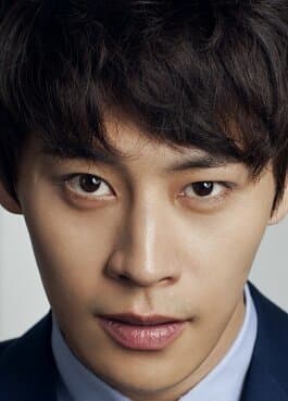 Jung Eun Woo portrait