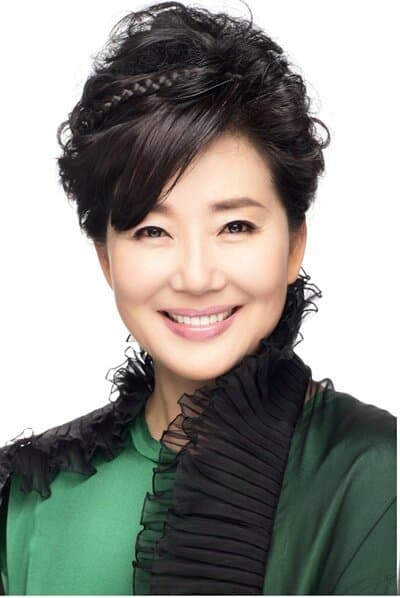 Oh Mi Hee portrait
