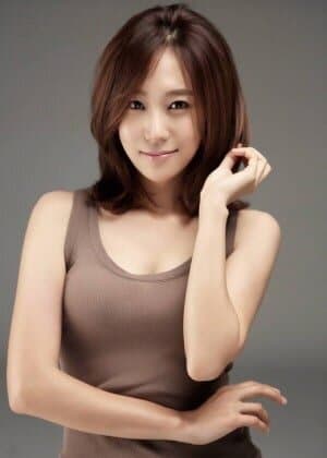Ha Si Eun portrait