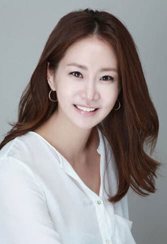 Shin Eun Kyung portrait